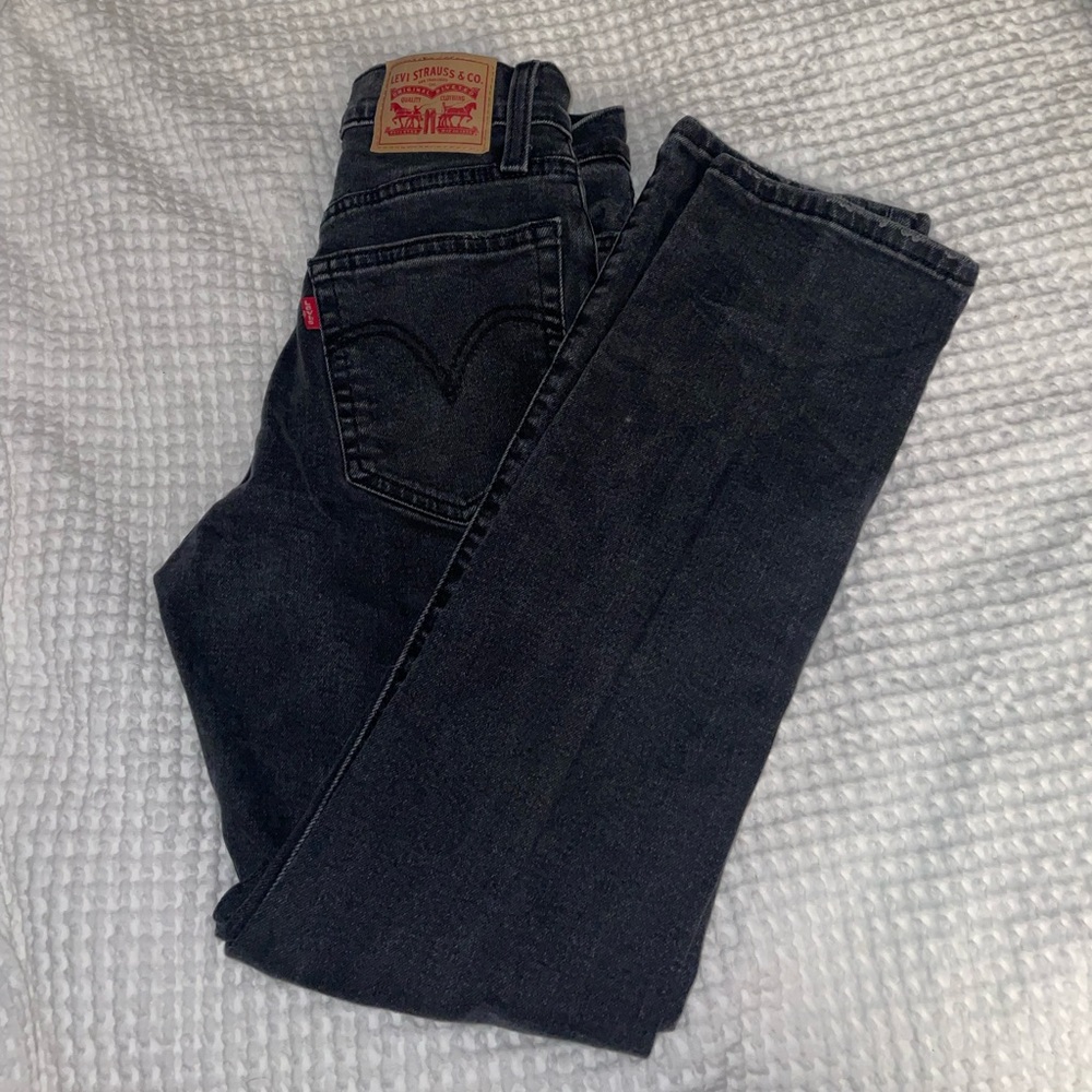 Levi’s Wedgie Straight Leg Jeans